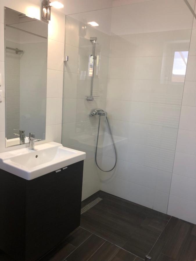 Hullam Apartman Balatonlelle Exteriör bild